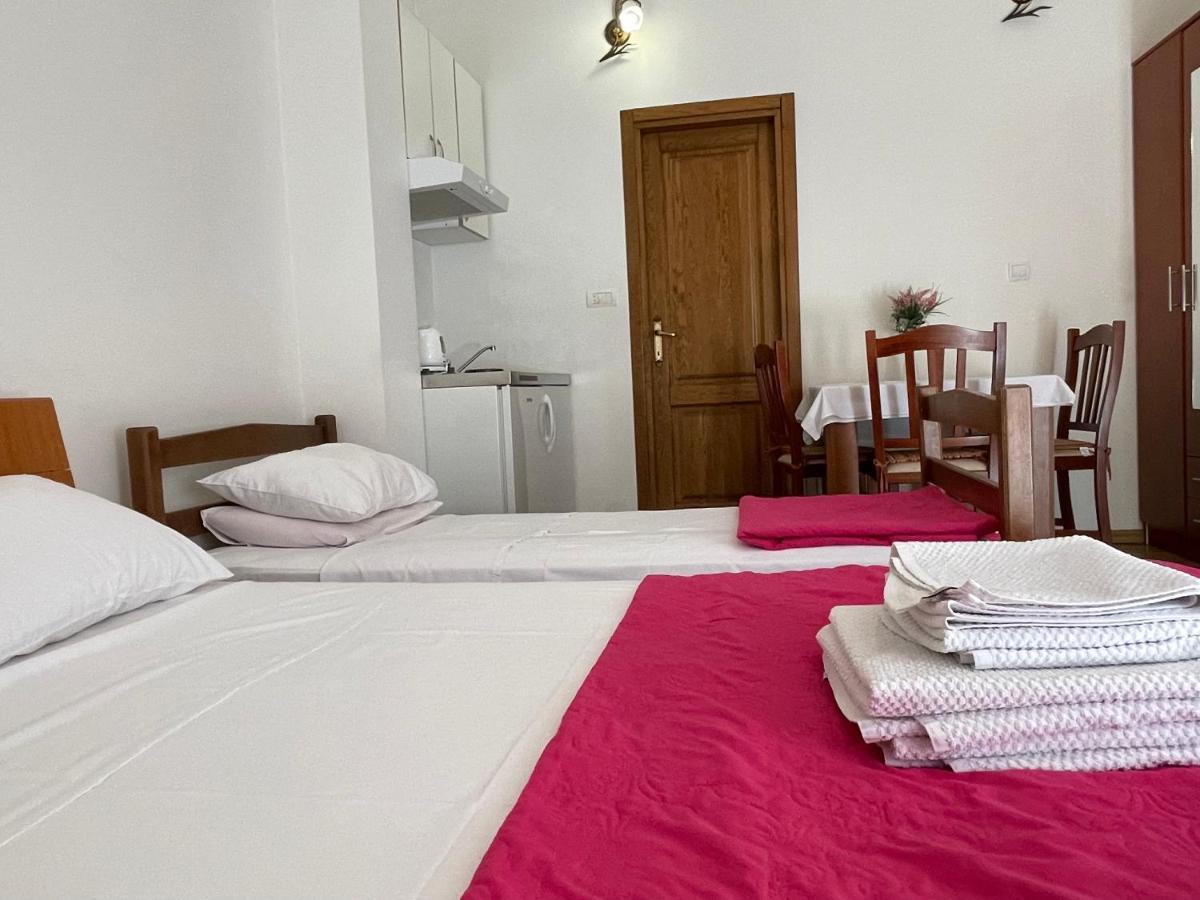 Apartments Milano แฮร์เซ็ก-โนวี ภายนอก รูปภาพ