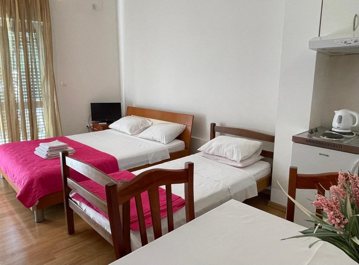 Apartments Milano แฮร์เซ็ก-โนวี ภายนอก รูปภาพ