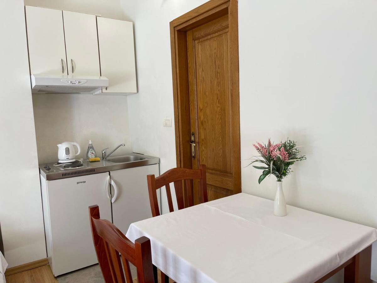 Apartments Milano แฮร์เซ็ก-โนวี ภายนอก รูปภาพ