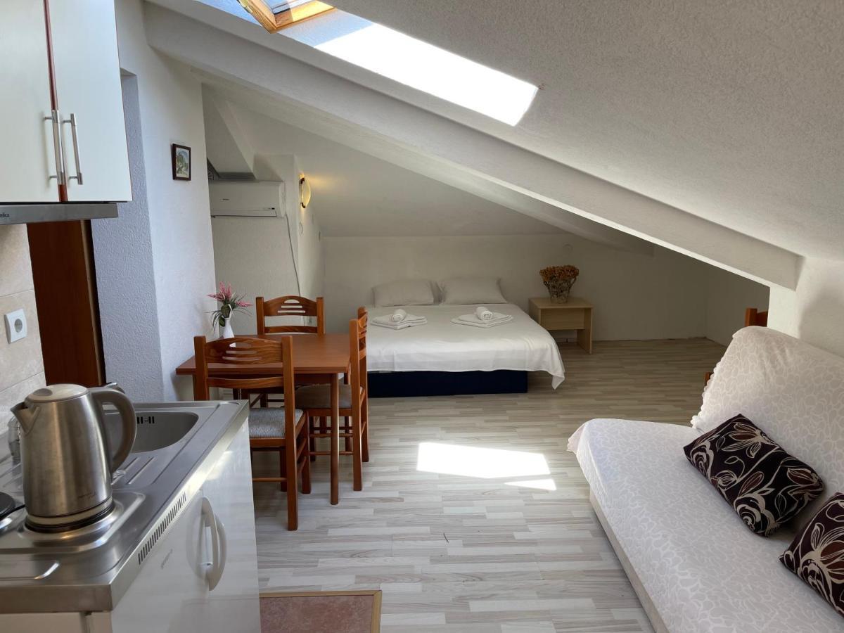 Apartments Milano แฮร์เซ็ก-โนวี ภายนอก รูปภาพ