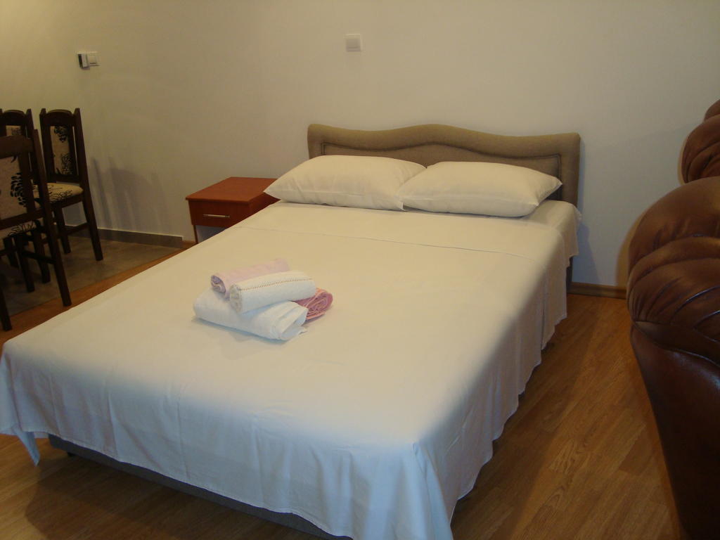 Apartments Milano แฮร์เซ็ก-โนวี ภายนอก รูปภาพ